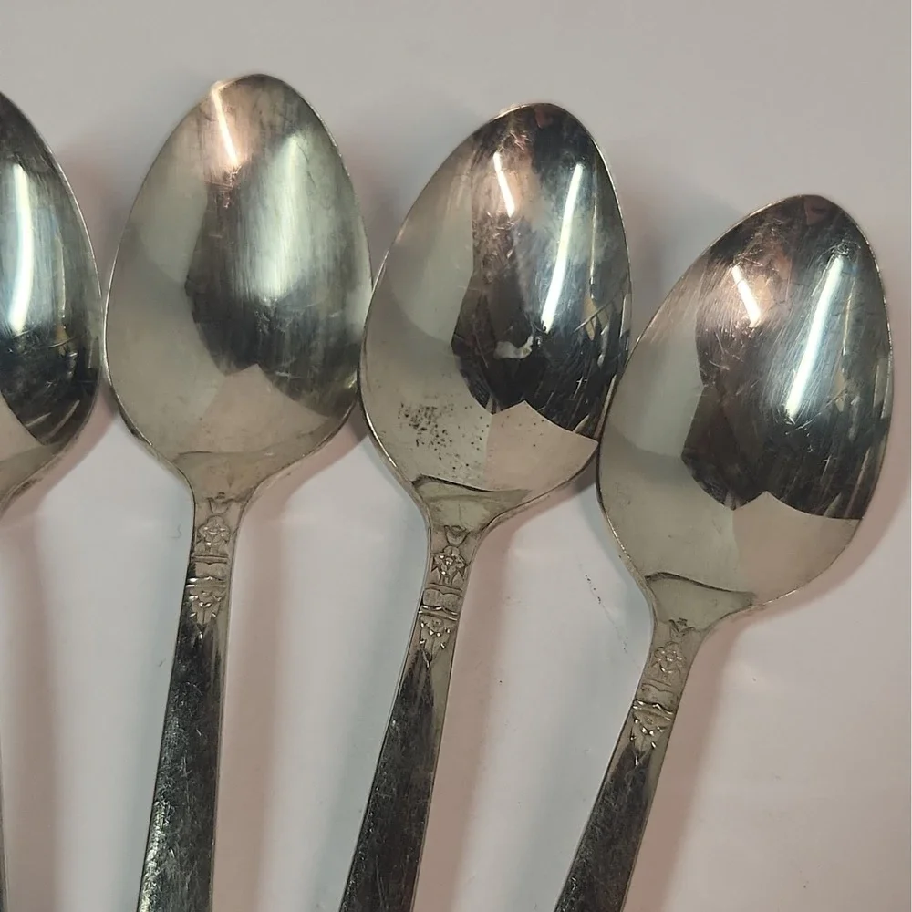 Wm A Rogers Oneida 1938 Silverplate Harmony Dessert Spoons x 6